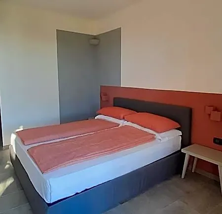 Goeghin Hotel *